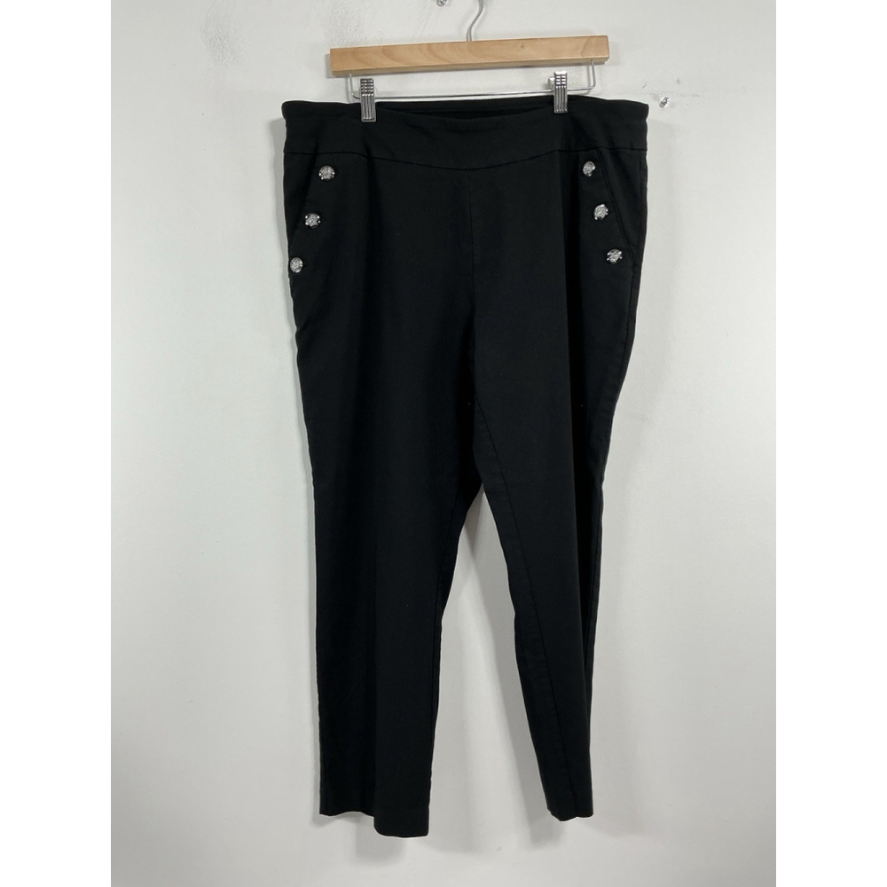 Womans Excellent Condition Counter Parts Pullon Capri Pants XL Black Accents